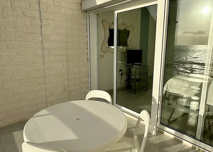 Barandas カジャオ・サルバヘ